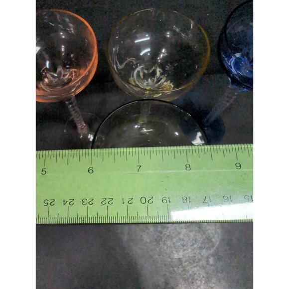 Blefeld Italian Glass Twisted Stem Champagne Glasses, Set Of 4 Elegant Drinkware - Picture 9 of 9